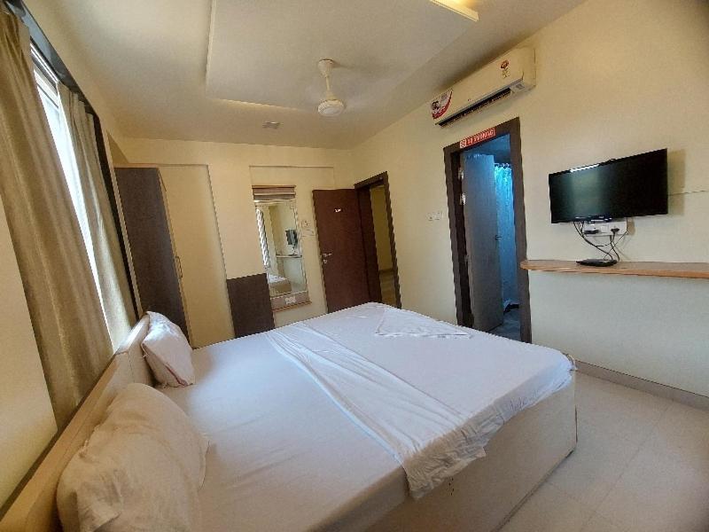 Super Hotel O Happy Homely Stay Near Pune Airport Khadki エクステリア 写真